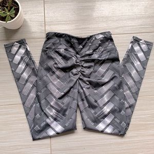 Scrunch bum leggings